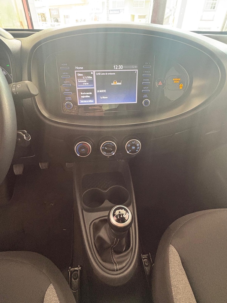 TOYOTA AYGO X-CROSS 1.0 VVTI
